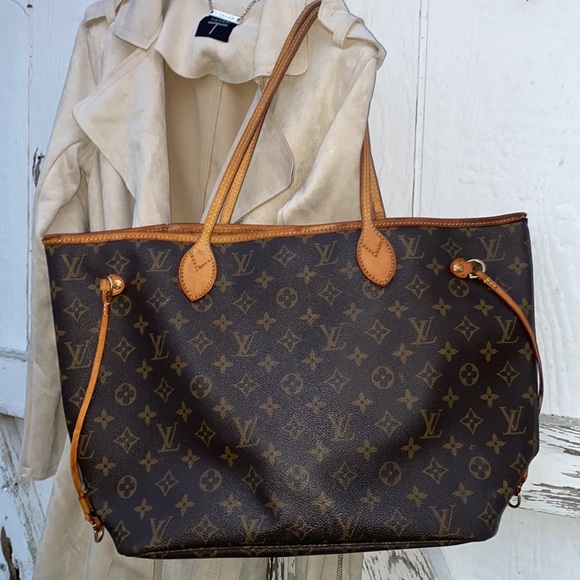 LV Neverfull MM - Picture 3 of 13